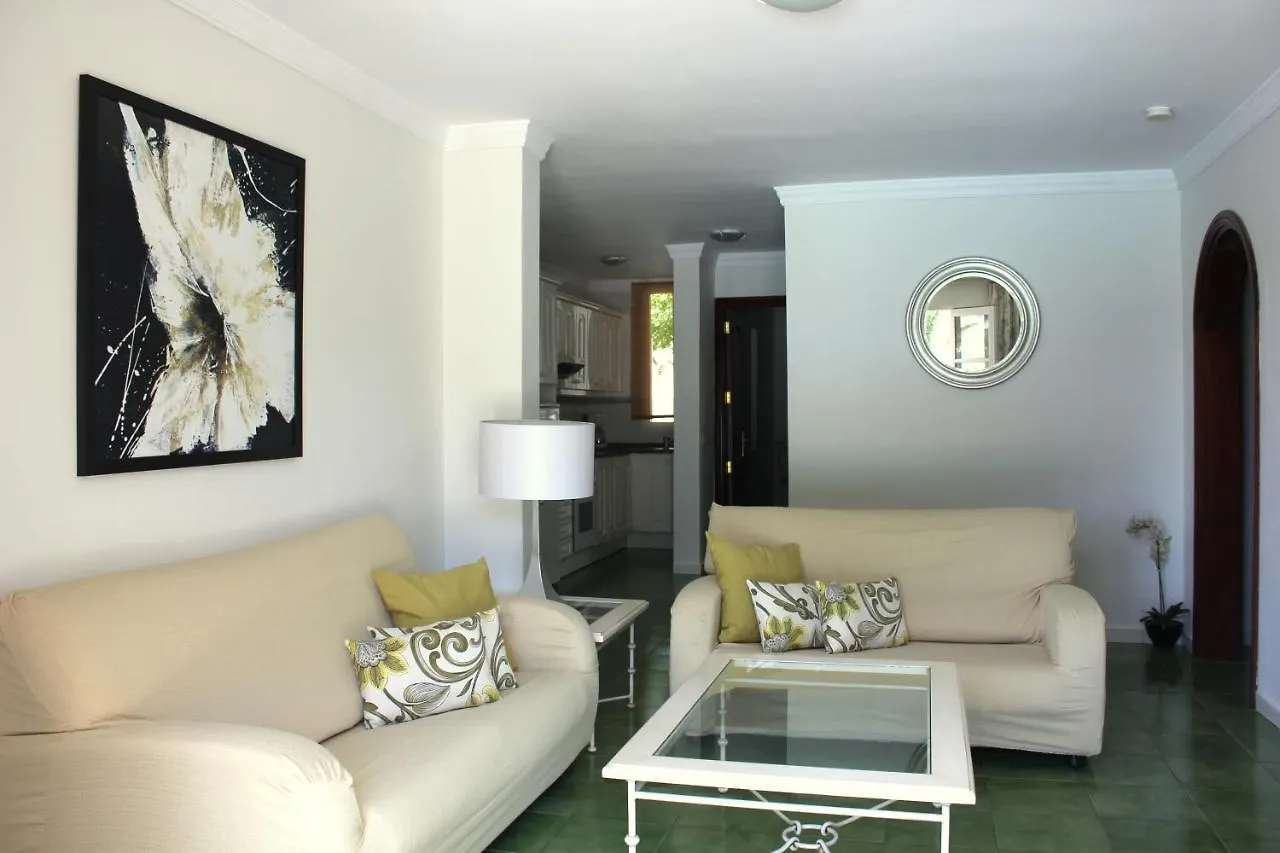 Villa Luna Suite Tias